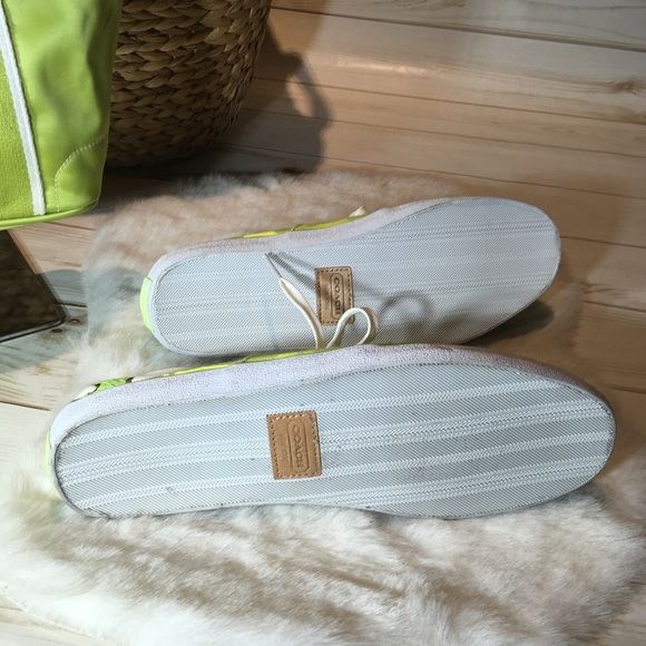 🆕Coach Malania Canvas Boat Shoe - Picture 6 of 8